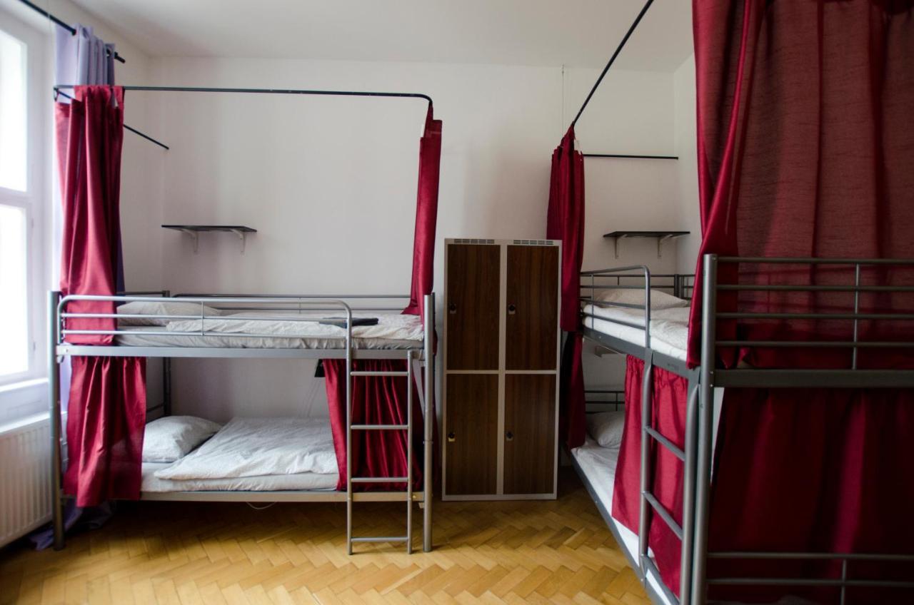 Globe Hostel Prague Adults Only Exterior photo