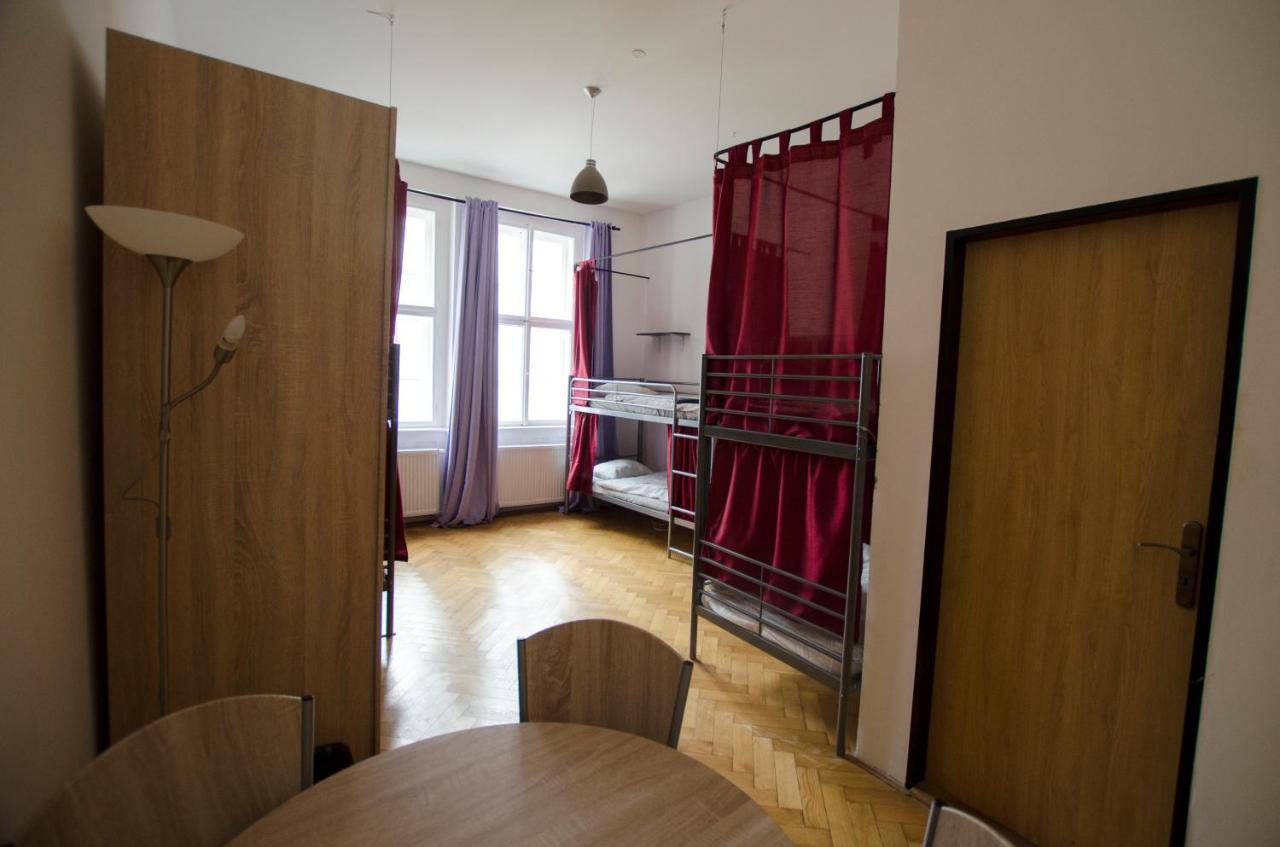 Globe Hostel Prague Adults Only Exterior photo